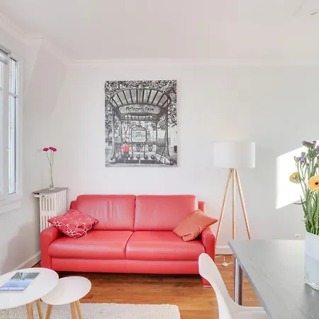 Eiffel Tower View Terrace Saint Germain Des Pres Apartment Paris