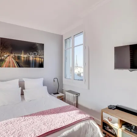 Eiffel Tower View Terrace Saint Germain Des Pres Apartment *